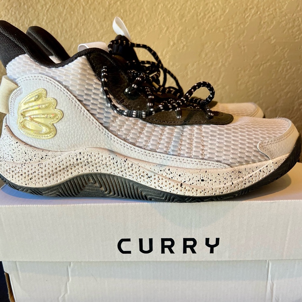 CURRY 3Z7 Basketball Shoes